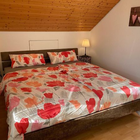 Haus Am Sonnenhuegel Apartment Бад Урах Екстериор снимка